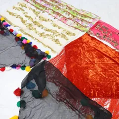 【ベリーダンス衣装 小物 まとめ売り】全6点 セット ヒップスカーフ 白 赤 黄緑 黒 ピンク レース コイン 蝶 花柄 カラフル ダンスウェア ダンス小物 エジプト 綺麗 きれいめ かわいい レッド ホワイト ブラック キラキラ ゴールド ボンボン