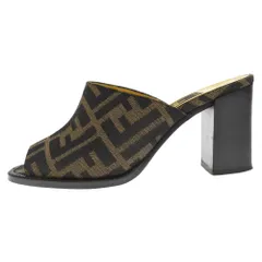 2025年最新】フェンディ ズッカ サンダルの人気アイテム - メルカリ 