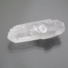 ヒマラヤ ガネーシュヒマール産 エレスチャル ポイント水晶 1点物  約9.9g 約4×1.5cm ヒマラヤ水晶 骸骨水晶 天然石・置き物