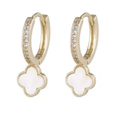 【数量限定】軽量化 フープピアス ワンタッチ 最高級ジルコニア付 四つ葉 小さい 金属アレルギー対応 かわいい レディース