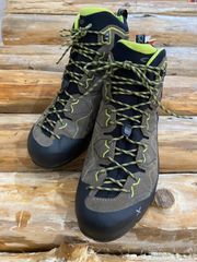 モンチュラ MONTURA 登山靴