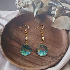 ハンドメイド　レジン　ピアス