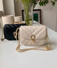 ミニショルダーバッグ キルティング鞄上品