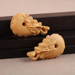 送料無料　提げ物　柘植黄楊彫　虎根付　高さ3.5ｃｍ 送料無料 提げ物 柘植黄楊彫 虎根付 高さ3.5cm