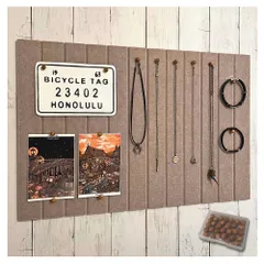 【暮らしにフィットちょうどいいサイズ】 CREATERA フェルトボード 掲示板 400×600mm 壁掛け 粘着式 オシャレな木製画鋲30個付き コルクボード代替 穴あけ不要 軽量 写真壁 メモボード DIY 装飾用 ナチュラルカラー ベージュ キャメル  