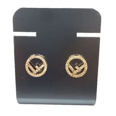 美品】FENDI(フェンディ) FOREVER FF logo ピアス両耳 - メルカリ