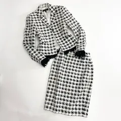 エスカーダ ESCADA 袖裏地スカーフ柄ツイード スーツジャケット スカート