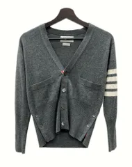 トムブラウン THOM BROWNE 4BAR CASHMERE CARDIGAN ライン カシミア カーディガン Vネック ボタン 灰 MKCS01A00011 サイズ 1 カーディガン ライン グレー 104MT-1085