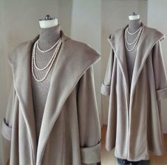 魔法使い♥ビッグフード ローブコート♥トープ♥アンチピリング加工 ふんわり上質フリース