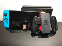 【訳あり一部欠品ソフト付き】Nintendo Switch HDC-001