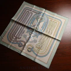 エルメス スカーフ カレ45 グラン トゥラララ SILK100％