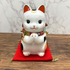 招き猫 九谷焼 朱地金彩 3号 置物 縁起物 九谷焼 2.7号お祈り猫 金彩三毛