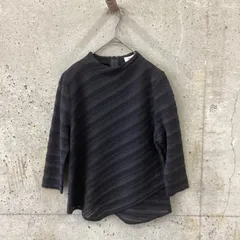 ピエールカルダンPierre Cardin黒斜めボーダーニット