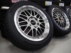 メッシュホイール！ levanna V10-EX 20inch 8.5J 5-114.3+35 クラウン 