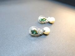 MER631 スワロフスキー グリーンピアス