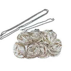 3WAYパーティバッグ フォーマルバッグ ガマ口 パーティバッグ チェーンショルダーバッグ 花モチーフ スパンコール付き ゴールド色 美品 上品 高級 エレガント おしゃれ 結婚式 披露宴 二次会 謝恩会