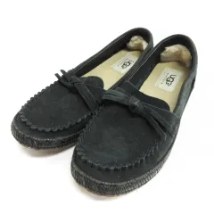 2025年最新】ugg モカシン 22.5の人気アイテム - メルカリ