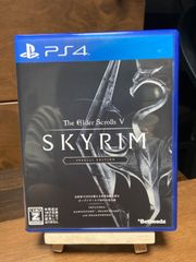 【中古美品】PS4ソフト　The Elder Scrolls V: Skyrim SPECIAL EDITION(スカイリム　スペシャルエディション)