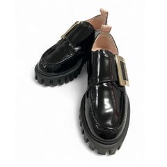 Roger Vivier ロジェヴィヴィエ ヴィヴ ゴーシック メタル バックル パテントレザー ローファー 定価160,600円 35 1/2 日本サイズ 約23㎝  イタリア製 中古