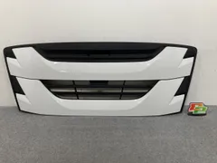 いすゞ　ギガ　イルミネーショングリル 購入ミスにより一度も使用していません いすゞギガイルミネーショングリル 購入ミスにより一度も使用し