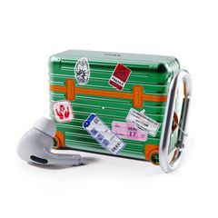 【大人気！再入荷しました♪】AirPods Pro (第2世代/第1世代）ケース miak カバー キャリーケース [ ハードケース スピーカーホール LED表示対応 ]