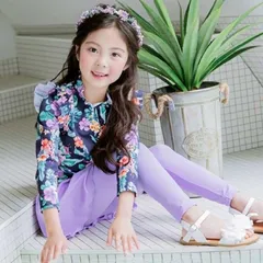 水着ラッシュガード 2点セット　パープル　紫　花柄 女の子　紫外線対策　スイムウェア 小学生　日焼け対策　紫外線対策 プール　リゾート　キッズ水着　ガールズ　マリンスポーツ