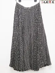 セリーヌ CELINE シルク スカート サイズ40 レディース ブラック×ホワイト 総ロゴ 【中古】 ロングスカートのサムネイル