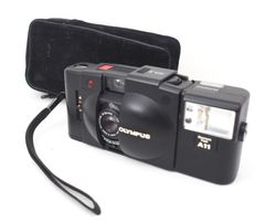 K441 OLYMPUS フィルムカメラ 1985年 XA4 / A11 セット K441 OLYMPUS フィルムカメラ 1985年 XA4 / A11 セット - メルカリ