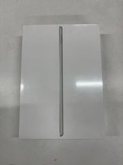 【未使用・シュリンク破れあり】Apple(アップル) iPad 10.2インチ 第9世代 Wi-Fi 64GB MK2L3J/A シルバー 銀 4549995249996