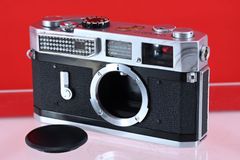 整備済 Canon 7 ボディ レンジファインダー 露出計 シャッターOK 整備済 Canon 7 ボディ レンジファインダー 露出計 シャッターOK