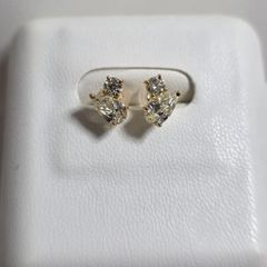 ペアシェイプダイヤモンドピアス 18K ダイアモンド0.41/0.12/0.41/0.12ct