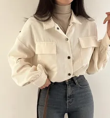 【オフホワイト】コーデュロイ シャツ ショート丈 ジャケット レディース 秋 冬 トップス アウター 韓国風 クロップド ゆったり カジュアル