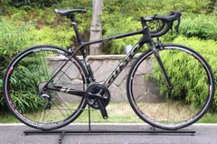 gusto アタッキのカーボン一体型ハンドル 420/100mm 8° gusto アタッキのカーボン一体型ハンドル 420/100mm 8°
