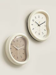 ぷっくり かわいい そらまめ型 壁時計 ３色 韓国インテリア 韓国雑貨 おしゃれ レトロ かわいい カフェ風