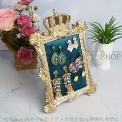 Item thumbnail for item fab5d6e4-da68-4198-a58e-5fd988956c99