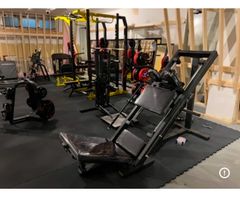 ハックスクワット&45°レッグプレス