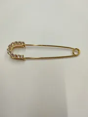 98●ラインストーン付きピンブローチ ③ゴールド ストール留め スカーフ留め 大人 かわいい さりげない おしゃれ シンプル 秋コーデ