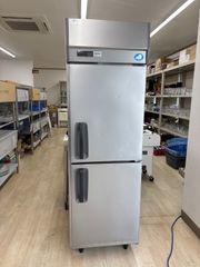 ホシザキ 縦型冷蔵庫 392L 奥行800mm 業務用 22年製 - メルカリ
