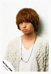 【中古】生写真(ジャニーズ) Hey! Say! JUMP/伊野尾慧/バストアップ・衣装白・左向き・口閉じ・背景白/アルバム「DEAR.」ジャケ写撮影オフショット/公式生写真