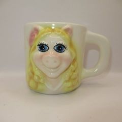 Vintage The Muppets Muppet Show Miss Piggy Ceramic Mug Display Cup Kermit Figurine Doll Plush Toy