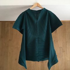 PLEATS PLEASE ISSEY MIYAKE LEAF ダークグリーン - メルカリ