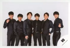 【中古】生写真(ジャニーズ) V6/集合(6人)/横型・膝上/「V6 For the 25th anniversary」グッズオフショット/公式生写真