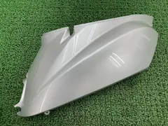 レーシングキング180 シートカウル 右 銀 社外 中古 バイク 部品 キムコ KYMCO コンディション良好 割れ欠け無し 品薄 希少品 Ytのサムネイル