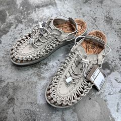 未使用品 KEEN UNEEK 2 CONVERTIBLE X スポーツサンダル アウトドア キーン 1028668 ベージュ 26.5cm 94408A7