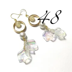 48コットン風パール＆花びらパーツピアス ハンドメイド イヤリング 現品限り