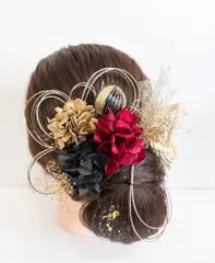 no.11 成人式髪飾り　成人式　結婚式　髪飾り　水引　ヘアアクセ　金箔　ボルドー　ゴールド　紐