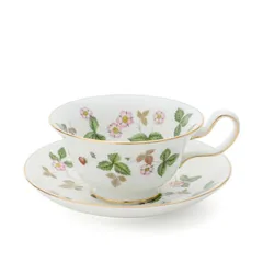 新品 ウェッジウッド ワイルドストロベリー ティーカップ＆ソーサー ピオニー ギフト 結婚祝い プレゼント 贈り物