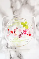 【食卓を華やかに！】スクエアハーバリウムコースター(ソーサー) 四角 プレゼント インテリア 雑貨 アクセサリー置き 小物置き ディスプレイ 春 夏 秋 冬 可愛い キレイ おしゃれ