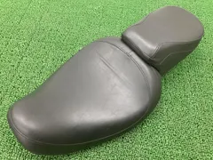 2909232 02ハーレー 純正シート FXDLS P52000287 2909232 02ハーレー 純正シート FXDLS P52000287