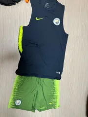 レア✨マンチェスターシティ Nike サッカーウェア　ナイキ　サッカー　NIKE 2025年最新】nikeナイキ マンチェスターシティの人気アイテム